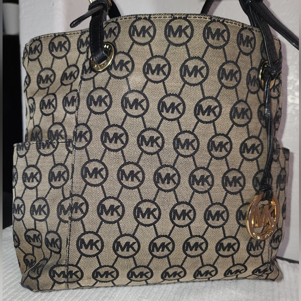 MK MICHAEL KORS LOGA SIGNATURE SHOULDER BAG - Picture 4 of 11